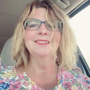 Meet your Posher, Marie